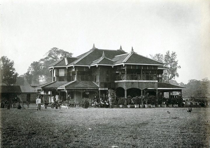 ၁၉၀၅ ခုနှစ်ခန့်က မြန်မာပြည်မှ အိမ်။