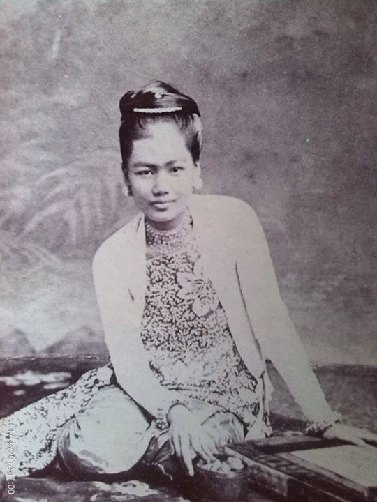 A favourite daughter of King Mindon: the Princess of Naungmon.