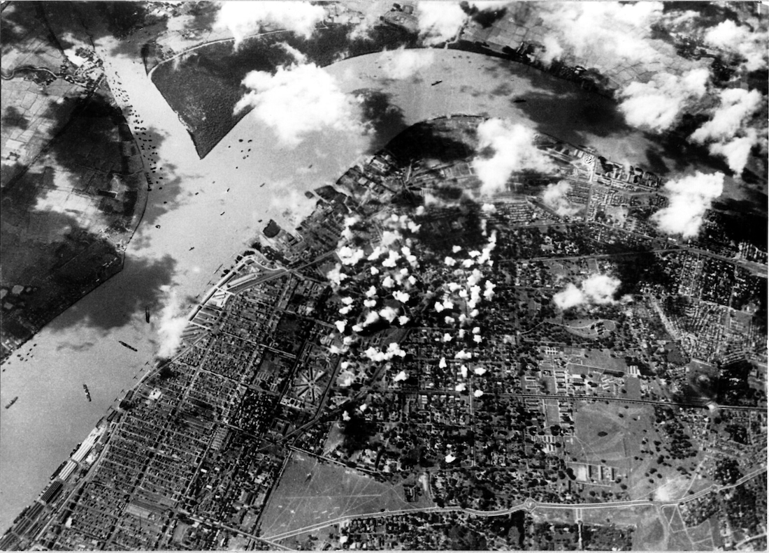 ခရစ္စမတ်အမီ ရန်ကုန်မြို့သို့ ရောက်လာသည့် ဒုတိယကမ္ဘာစစ်မီး