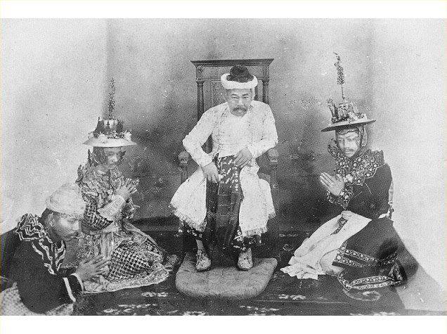 The last known photograph of King Thibaw