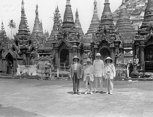 Germans on the Shwedagon c. 1911