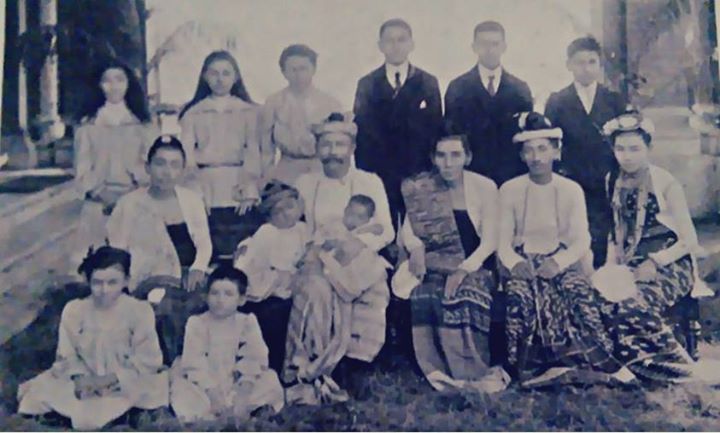 The Prince of Limbin and family, at Limbin House in Allahabad c. 1910